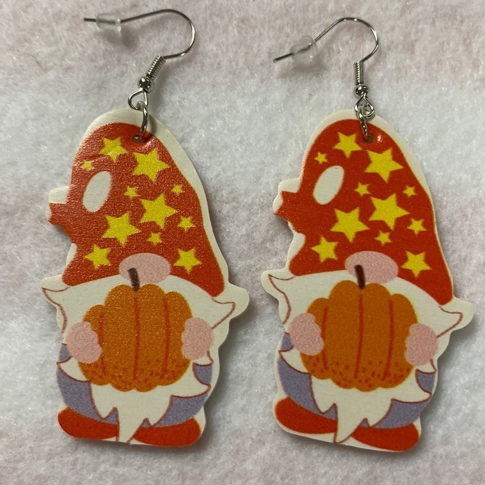Faux Leather Gnome with Pumpkin Earrings Print both sides ( CO)